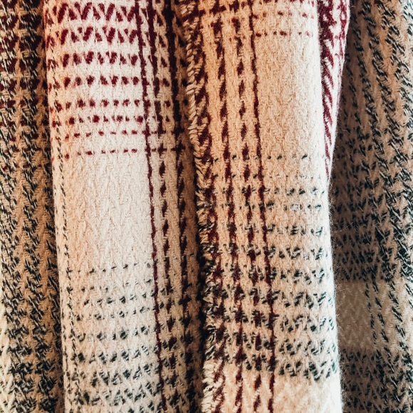 Like new Pink and Red Long Scarf - Picture 2 of 3